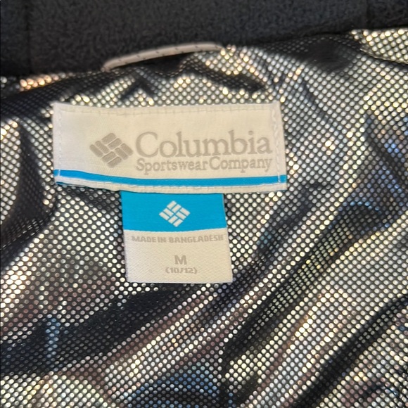VEUC barely worn 10/12 medium Columbia Black Puffer Jacket for Ultimate Warmth - Picture 12 of 16